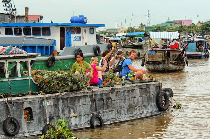Tra On Floating Market - Vinh Long